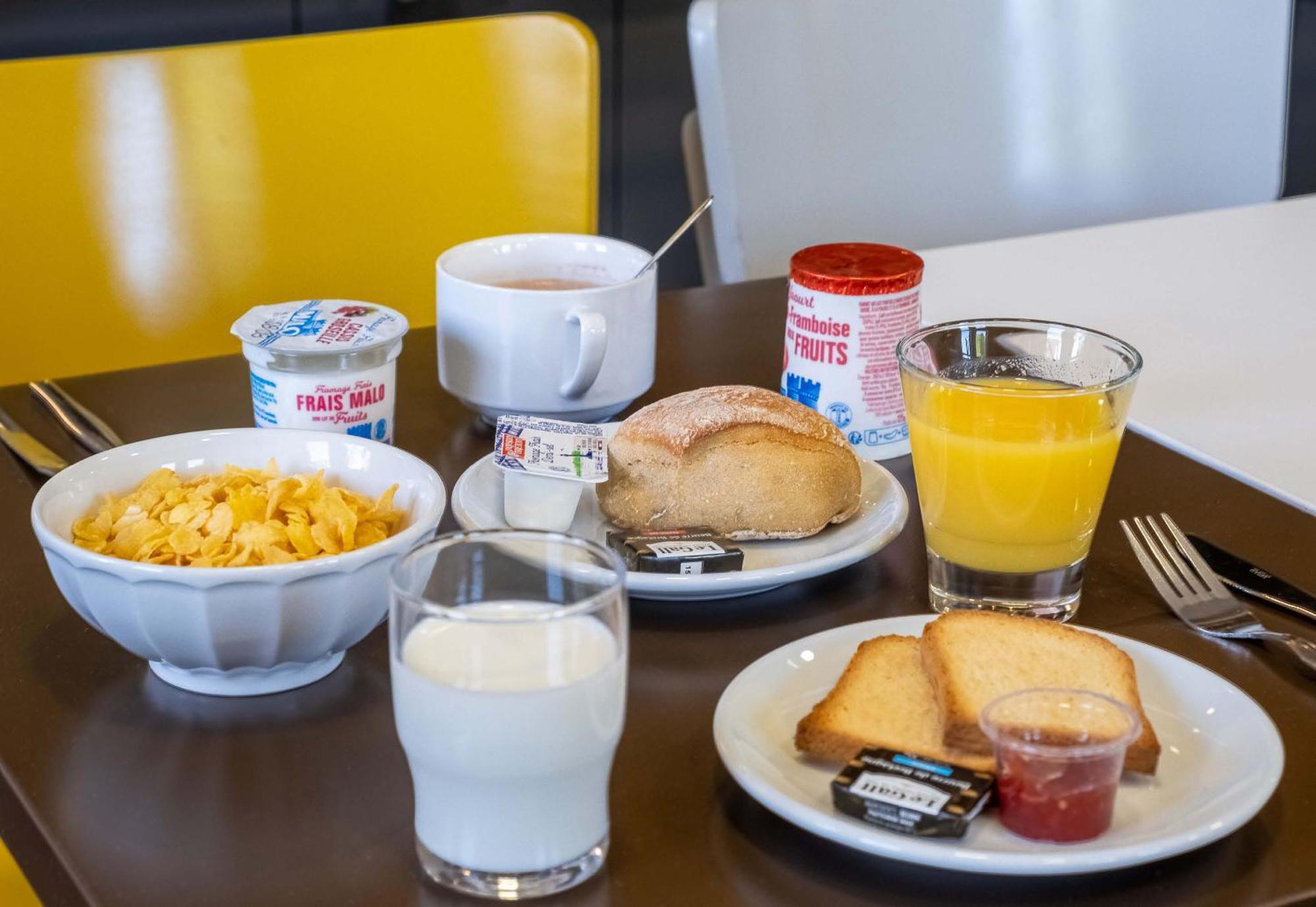 B&B Hotel Annecy Argonay Eksteriør bilde